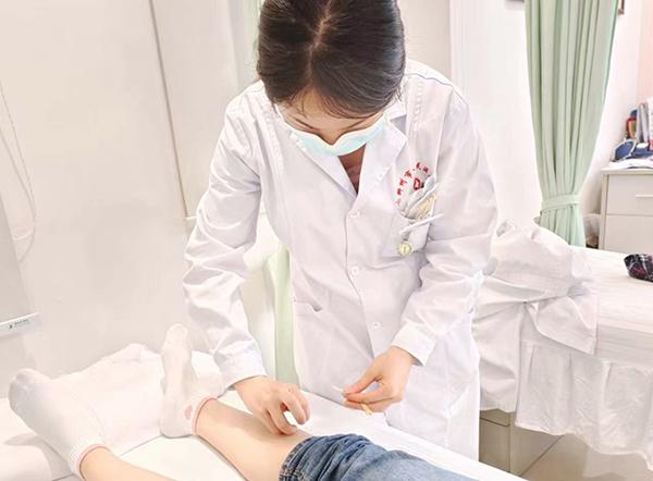 让人人都能享有中医药服务柳州市人民医院创新推行中医进病房诊疗模式